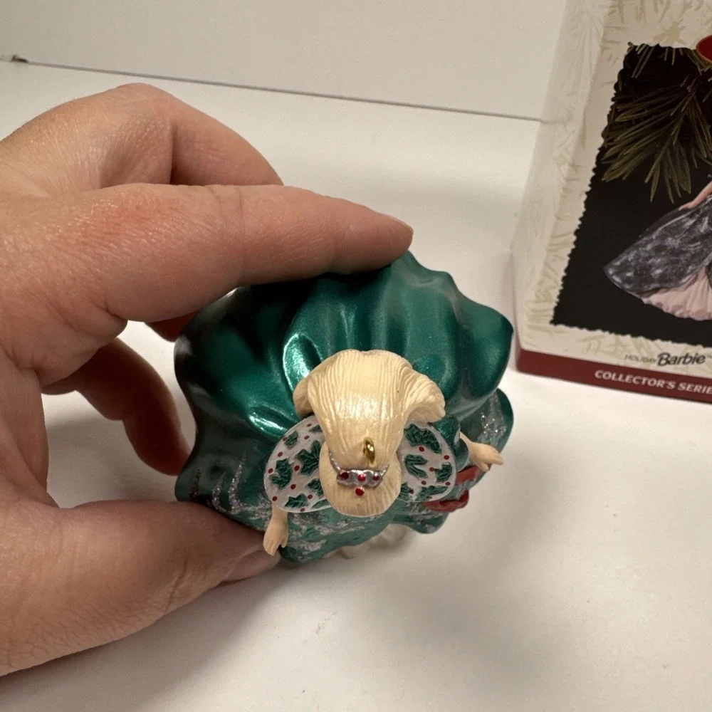 Vintage Hallmark Keepsake Ornament Holiday Barbie ~ 1995 Collectible